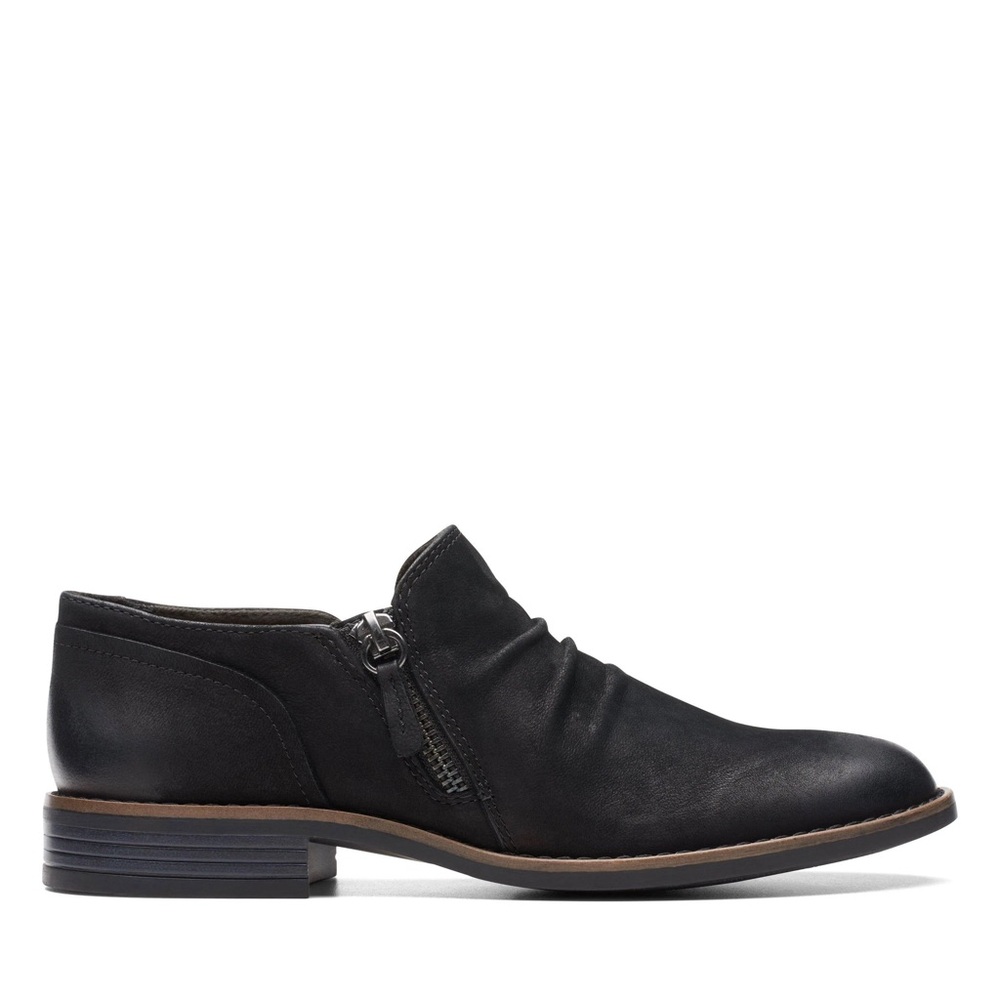 Clarks Women's Black Leather Loafers